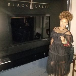 Meet your Posher, Maya